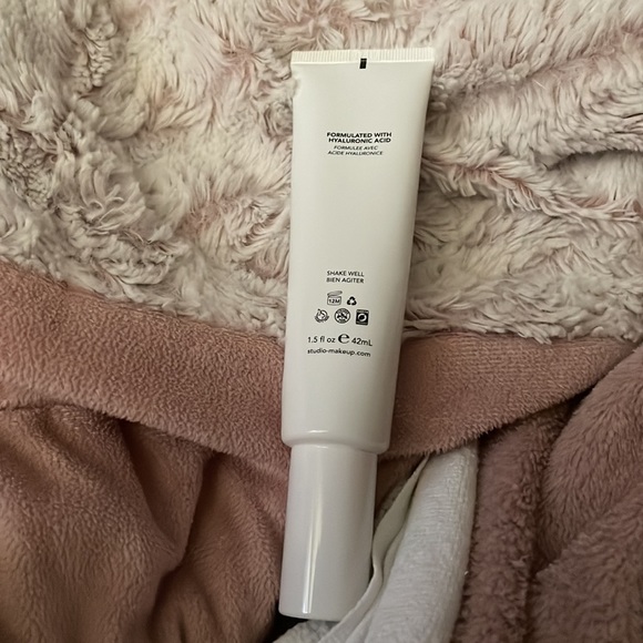 STUDIO MAKEUP TINTED MOISTURIZER - Picture 5 of 5